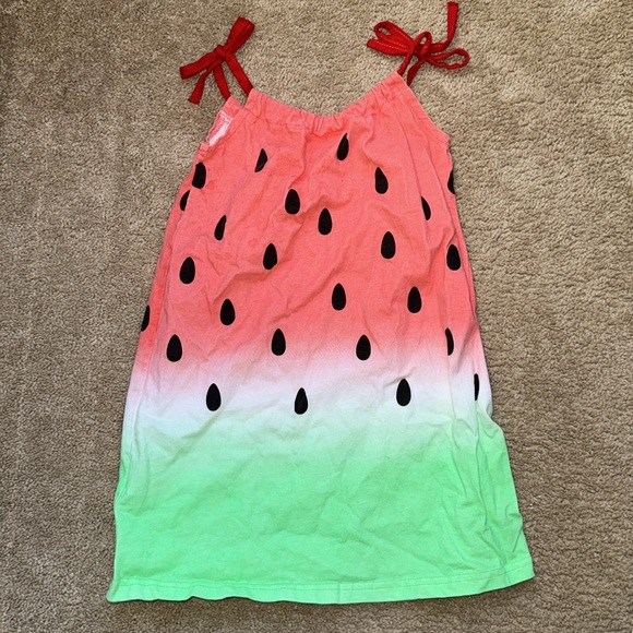 Matching watermelon dresses - Picture 2 of 4